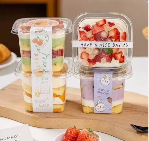 Bandeja plástica segura para alimentos resistente ao calor: como PET, PP e PS se comportam sob calor
